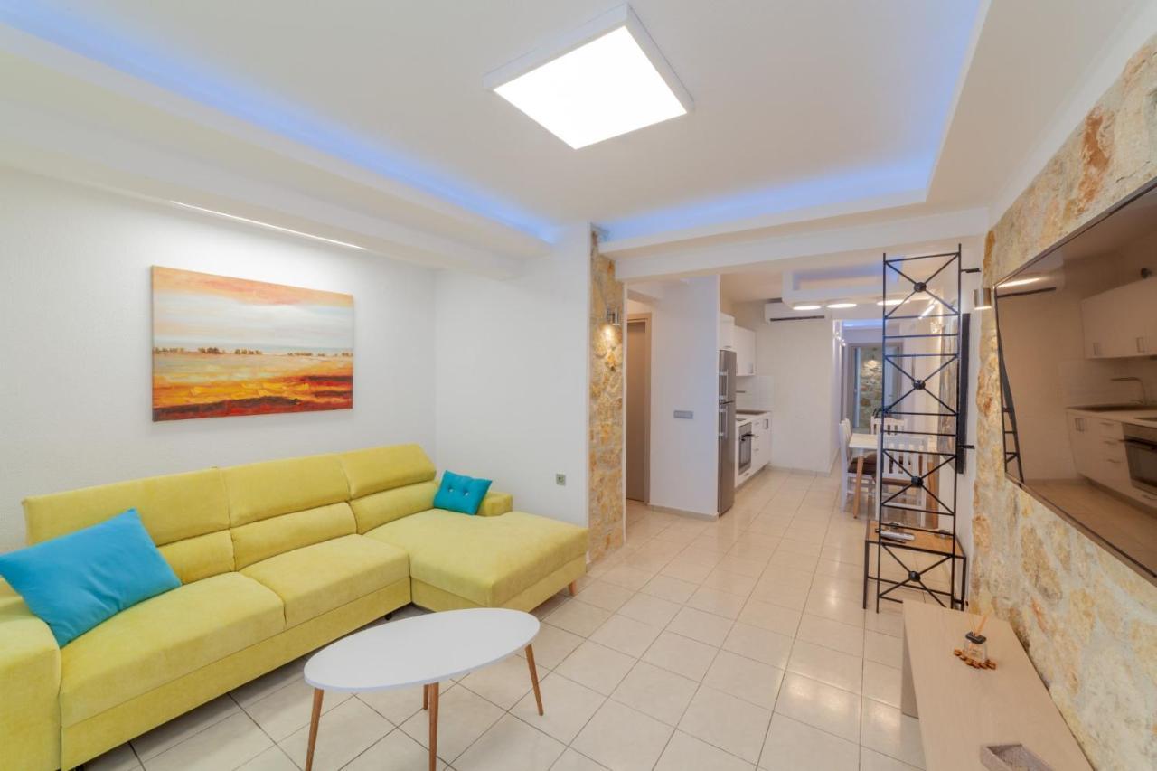 Halkeon Suites By Travelpro Services - Nea Flogita Halkidiki Exterior foto